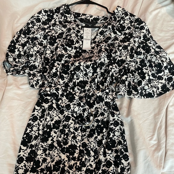 White House Black Market Dresses & Skirts - White House Black Market - Matte Jersey Belted Kimono Midi Dress XS (NWT)